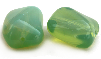 991564 Green Opal 17x14mm 50g