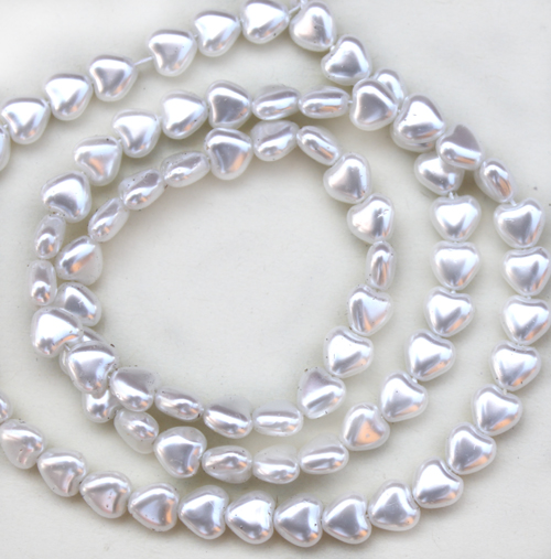 132 79001 70401 heart 8x8.5mm 1 string 75pcs