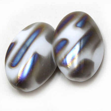 991653 White Peacock Eye Lines 23x16mm  50g