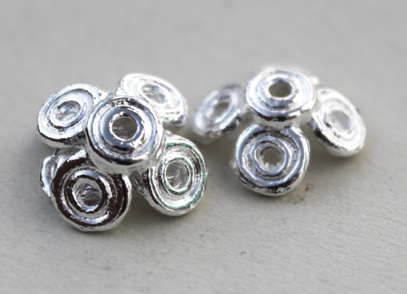 BCap136 Silver plated 20 Caps