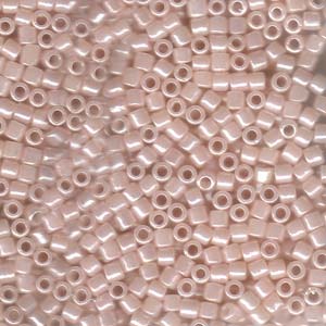 MYU DBL-0234 Lined Crys / Pale Salmond 8   6.8g 