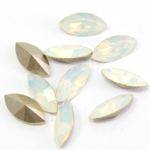 Sw Navette 4228 15x7mm White Opal 1 pcs Sw Navette 4228 15x7mm White Opal 1 pcs
